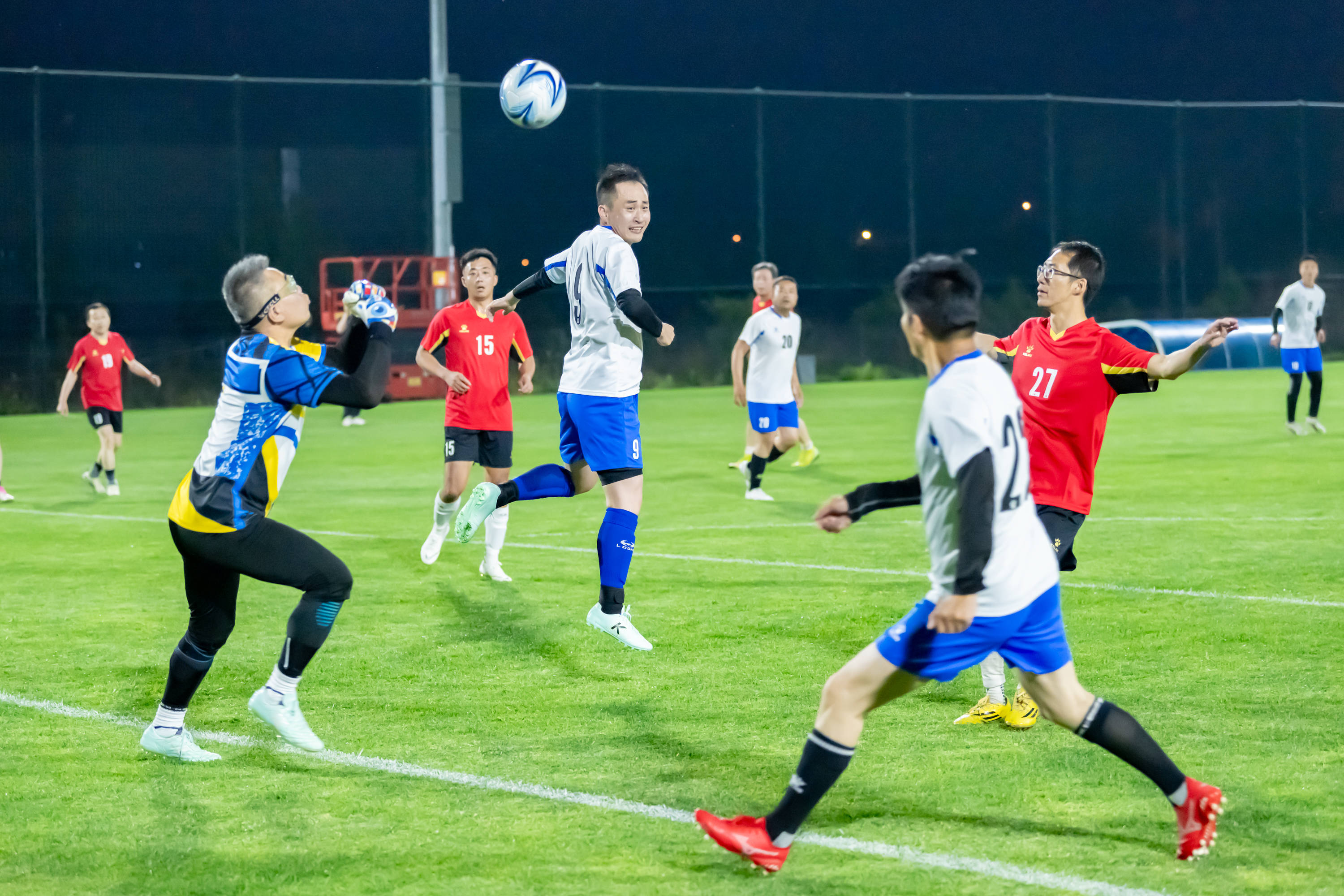 中场决战 中场决战