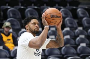 队受益匪浅 队受益匪浅